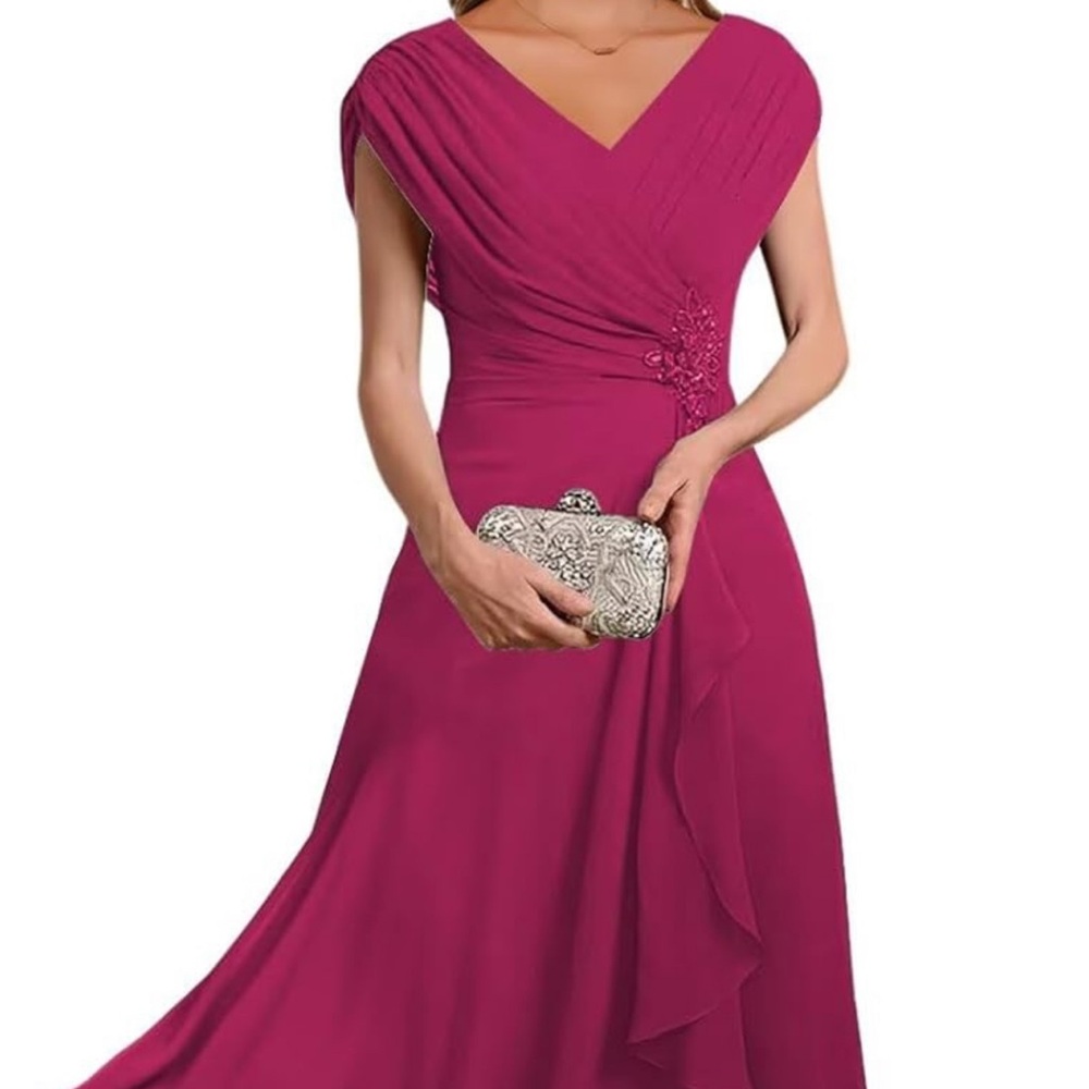 NWT Elegant V-Neck Fuchsia Evening Wedding Dress